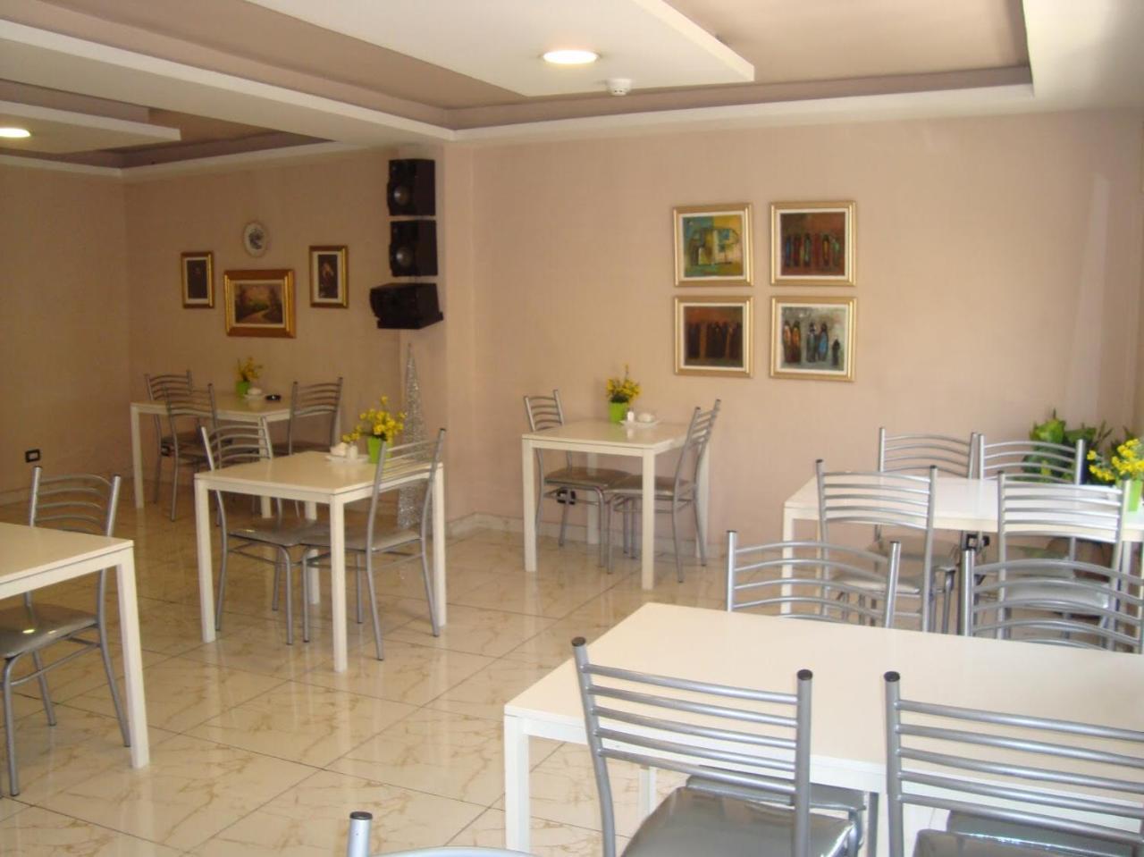 Rafi Hotel Amman Exterior foto